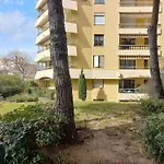 Frejus Plage, Appartement entier , piscine,parking,plage à 200m